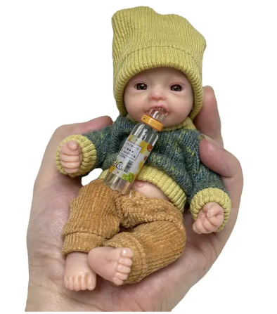 Mini Palm-Sized Newborn Baby Doll - Adorable 6-Inch Silicone Treasure